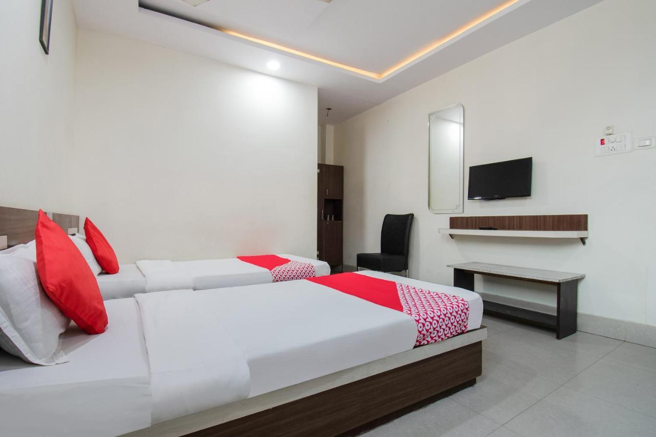 Oyo 44287 Hotel Aarav Plaza Muzaffarpur Dış mekan fotoğraf