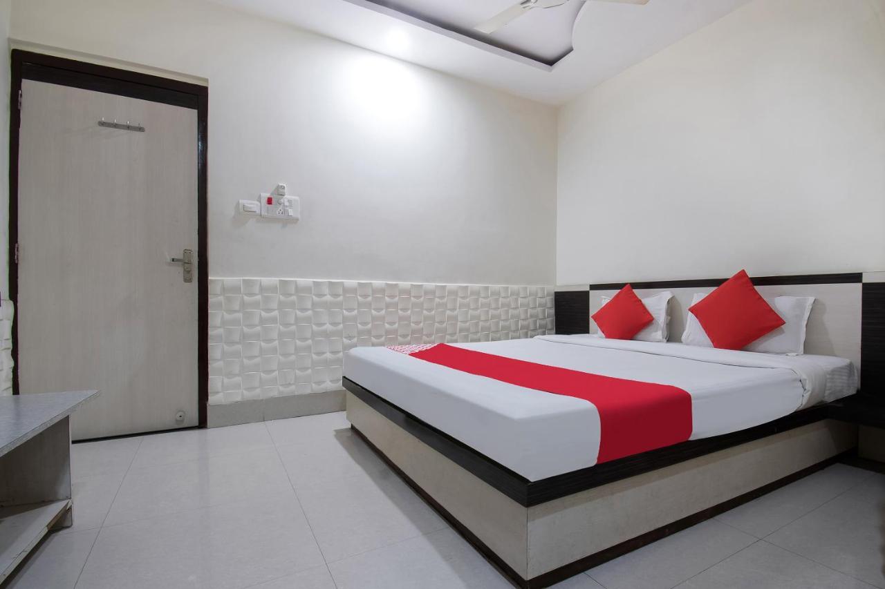 Oyo 44287 Hotel Aarav Plaza Muzaffarpur Dış mekan fotoğraf
