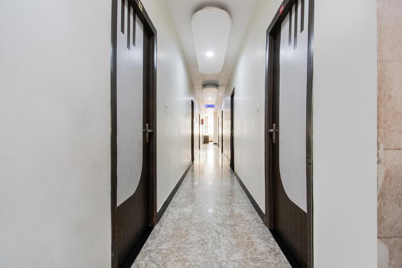 Oyo 44287 Hotel Aarav Plaza Muzaffarpur Dış mekan fotoğraf